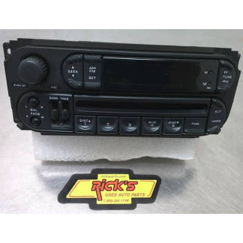 02-06 Jeep RBK Single CD Radio